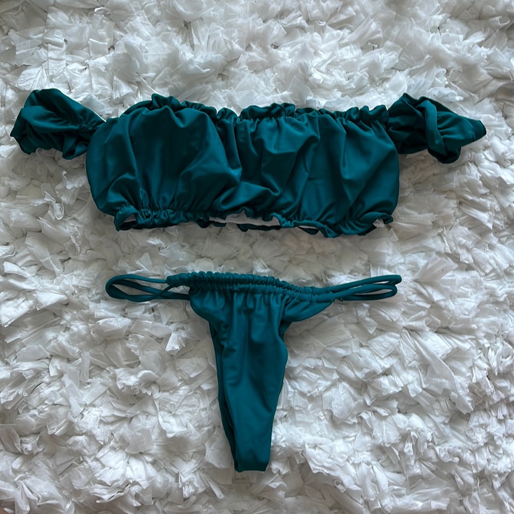 matching teal off the shoulder bikini